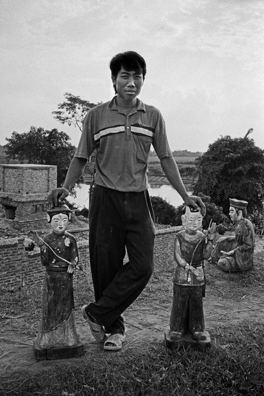 Ha Noi thap nien 1990 qua anh cua Philip Jones Griffiths (2)-Hinh-9