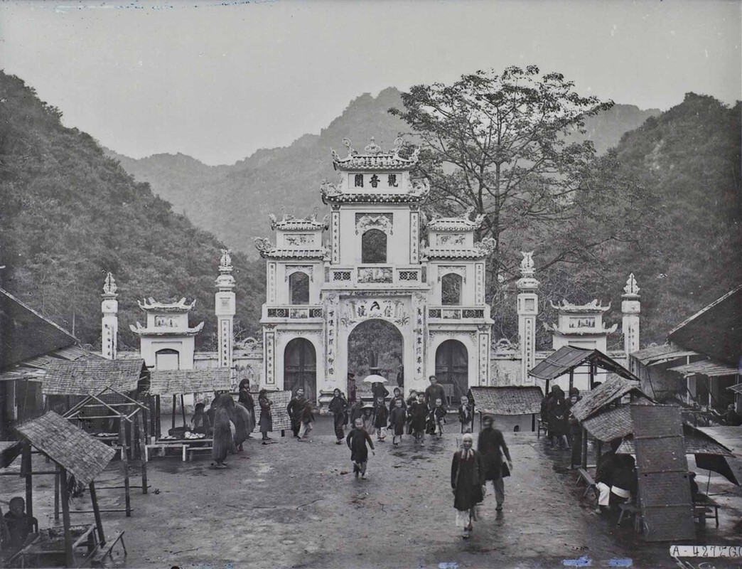 View - 	Ngắm chùm ảnh quý như vàng về lễ hội chùa Hương năm 1927