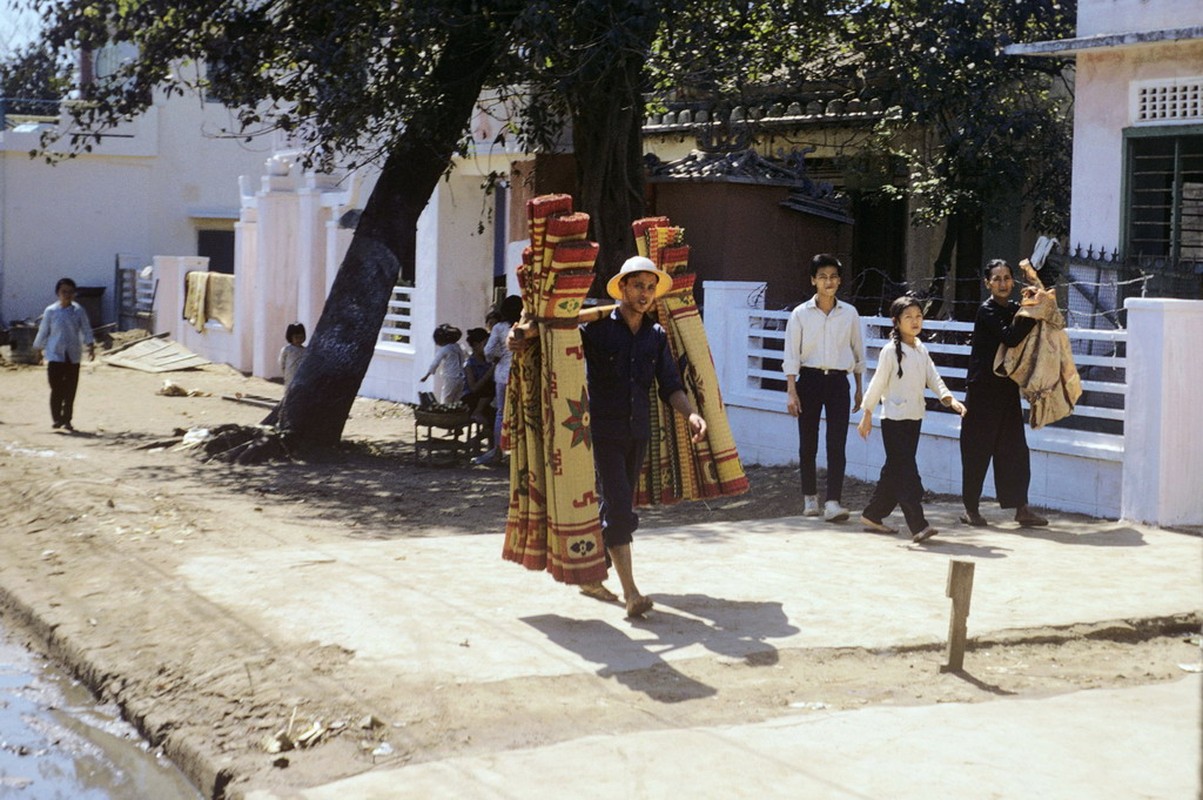 Doi thuong o Da Nang nam 1966-1967 qua anh cua Ron Holder-Hinh-7