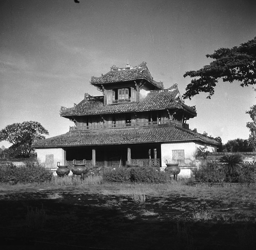 Hinh anh dac biet ve cung dinh Hue nam 1947