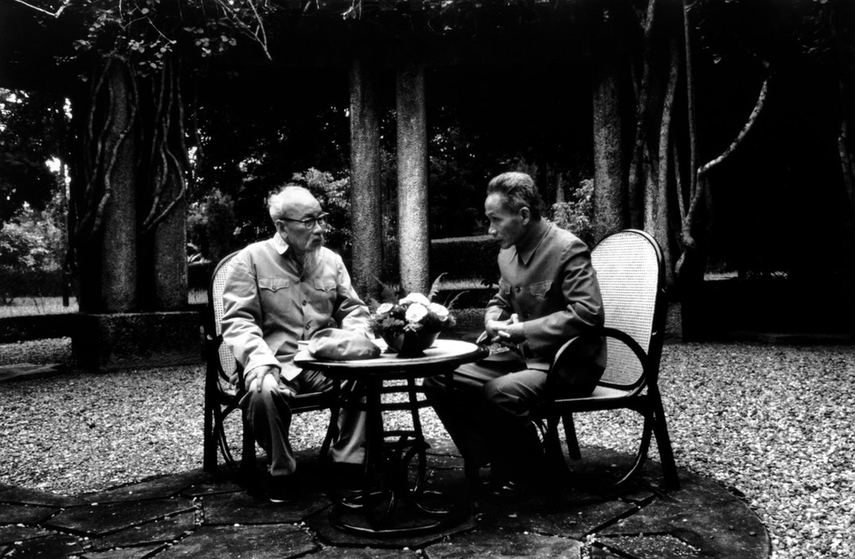 Bac Ho va Tuong Giap nam 1969 qua anh cua Marc Riboud