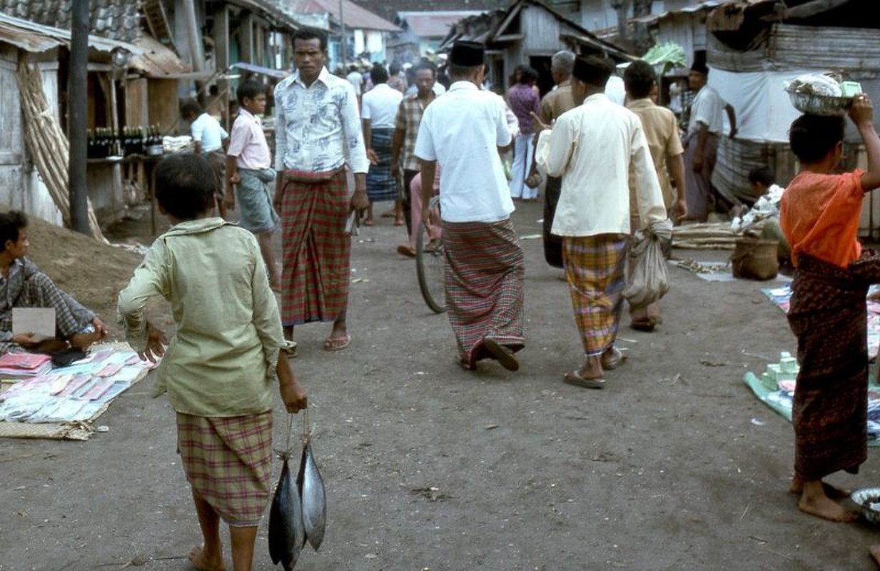 Anh hap dan ve cuoc song o Indonesia nam 1975-Hinh-5