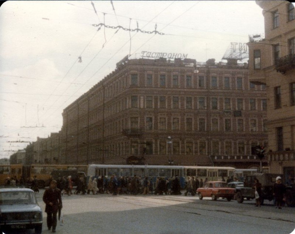 Thanh pho Leningrad nam 1976 - 1977 qua ong kinh nguoi My (2)-Hinh-13