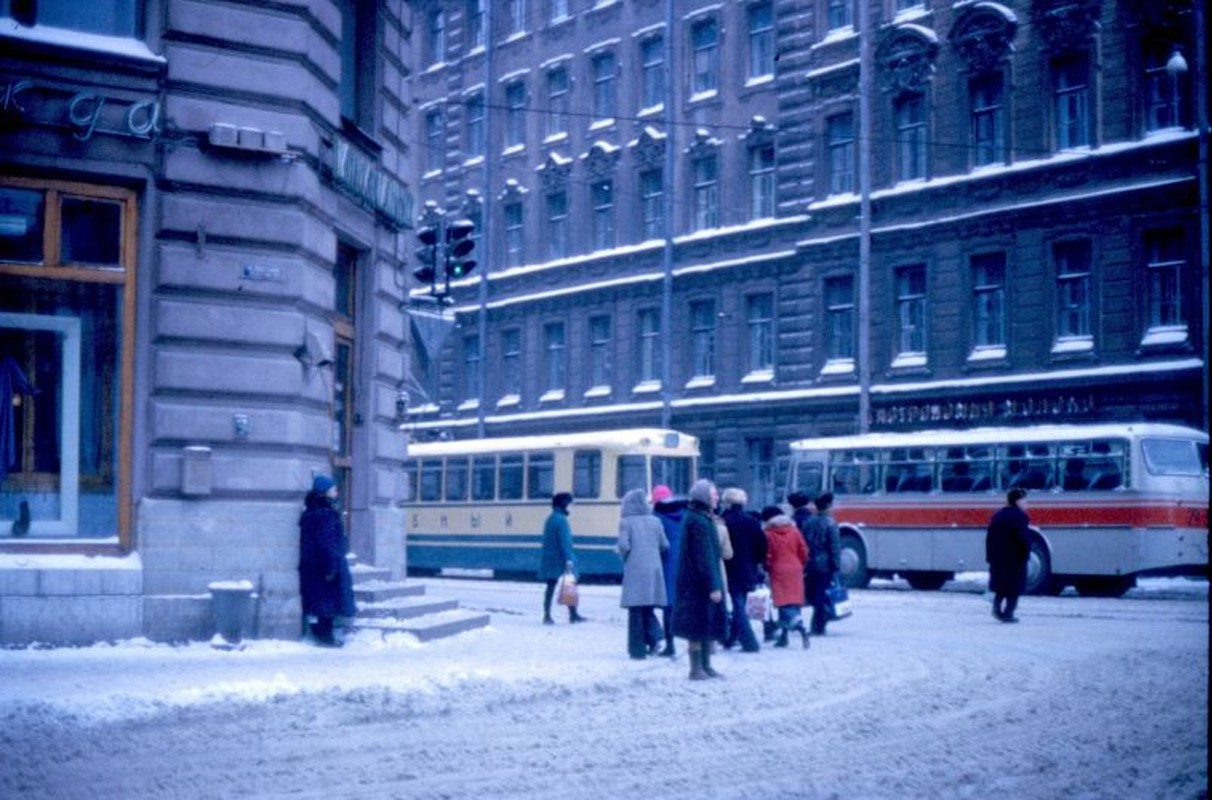 Thanh pho Leningrad nam 1976 - 1977 qua ong kinh nguoi My (2)-Hinh-18