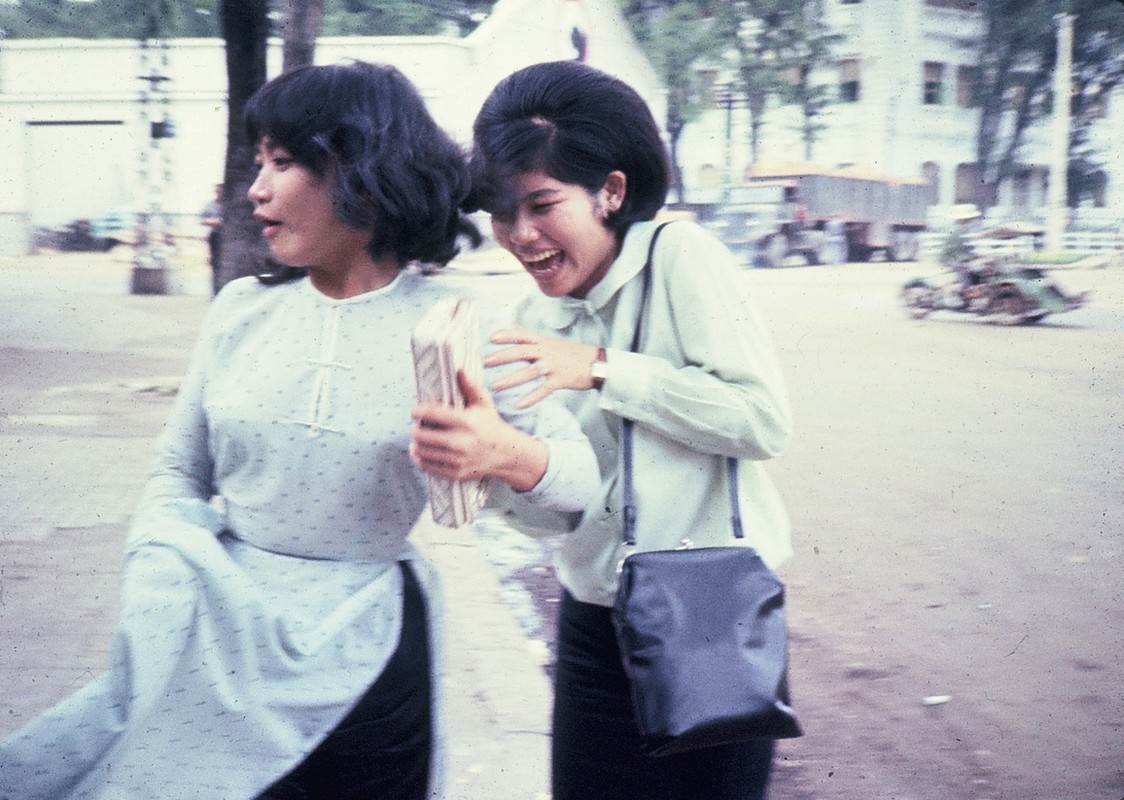 Anh cuc hot ve phu nu Sai Gon nam 1965 - 1966