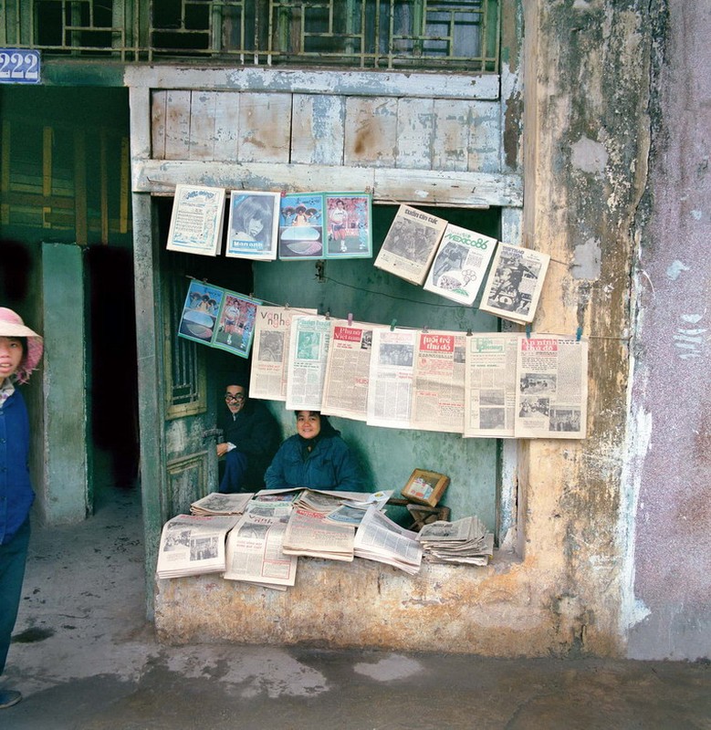 Ngam Ha Noi thap nien 1980 - 1990 qua anh doc cua nguoi My-Hinh-2