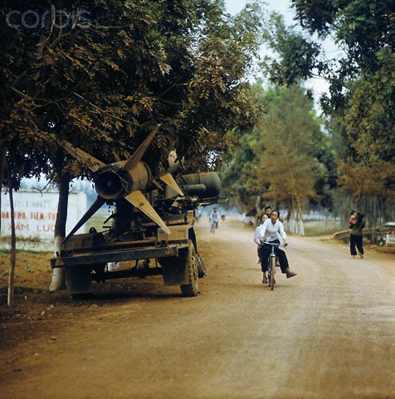 Hinh anh khong the quen ve Ha Noi mua xuan nam 1973-Hinh-7