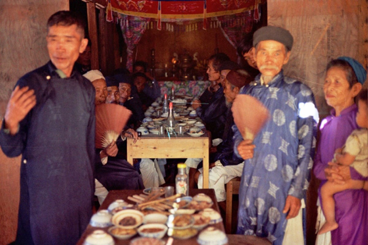 Loat hinh cuc doc ve dam cuoi o Quang Tri nam 1969-Hinh-8