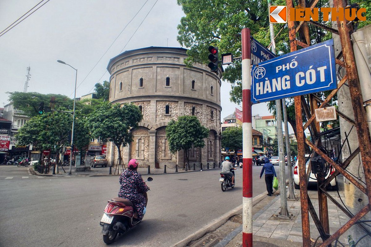 Toa thap co kien co nhu phao dai giua trung tam Ha Noi-Hinh-9