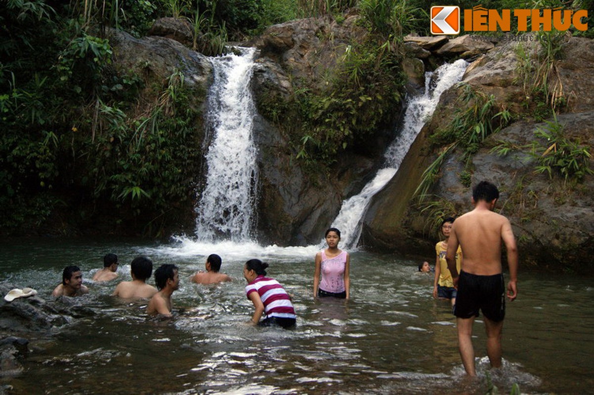 Ngan ngo chon bong lai co that giua long song Da-Hinh-14