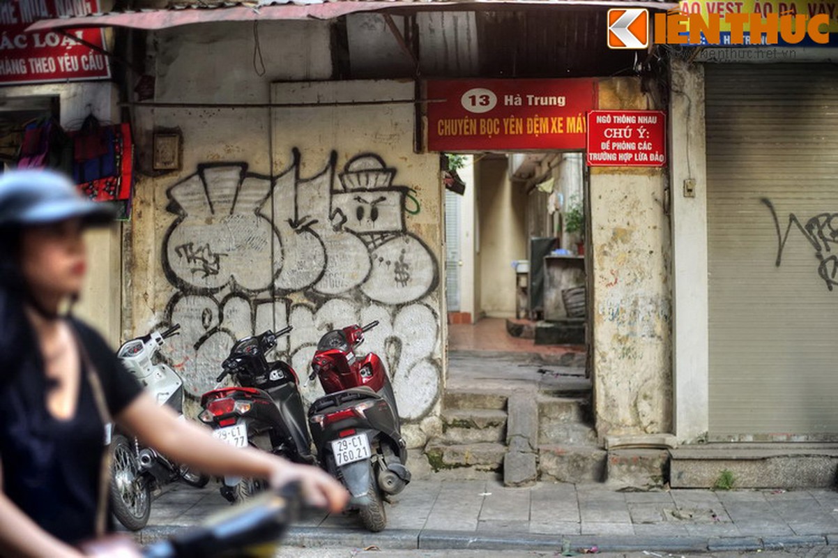 Bi mat lich su cua pho Ha Trung noi tieng Ha Noi-Hinh-24