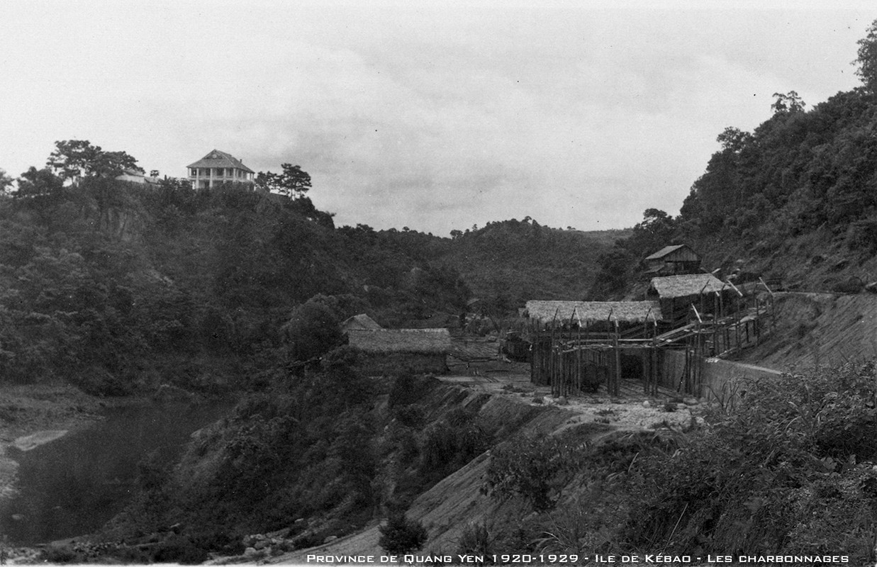 Loat anh cuc quy ve dao Van Don thap nien 1920-Hinh-2