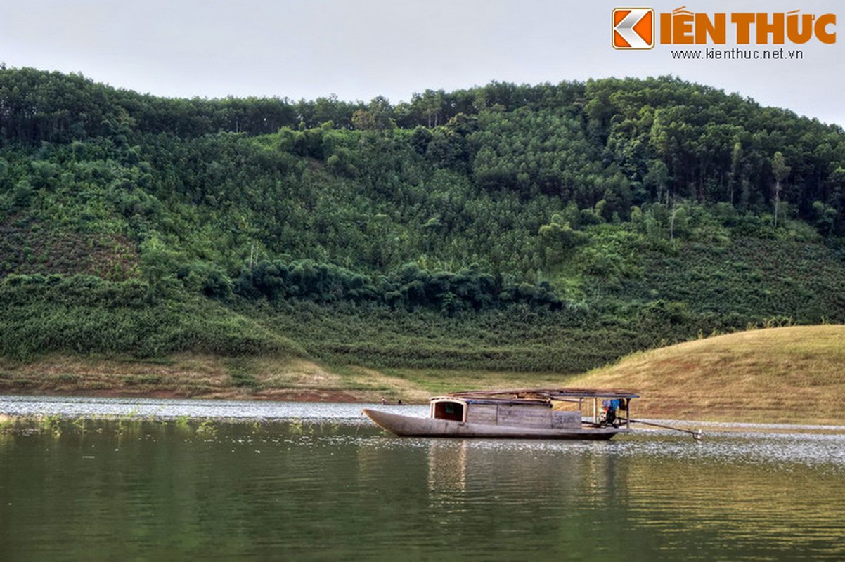 Ngat ngay trong canh sac than tien cua ho thuy dien Hoa Binh-Hinh-11