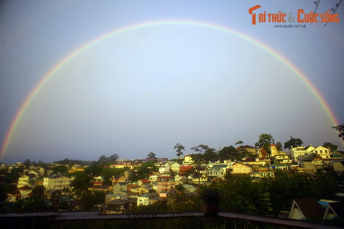 Man nhan voi hien tuong cau vong kep vua xuat hien o Da Lat-Hinh-7