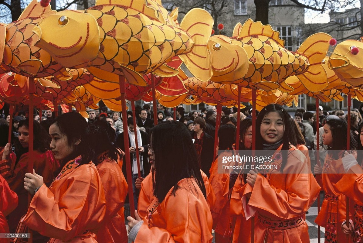 Ky thu nam moi am lich o Paris thap nien 1980-Hinh-6