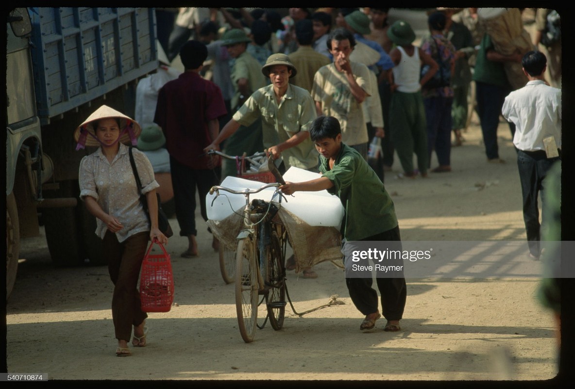 Cuoc song o Lao Cai nam 1993 qua anh cua Steve Raymer