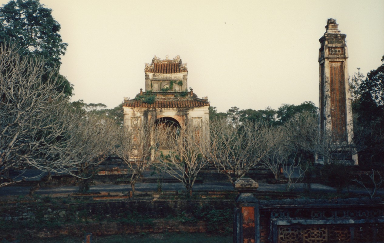 Anh hiem: Kham pha dien mao cac lang tam o Hue nam 1986-Hinh-11