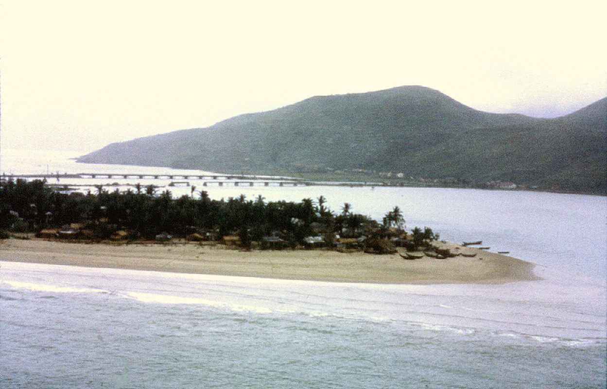 Loat anh sieu hiem ve mien Trung - Tay Nguyen nam 1986