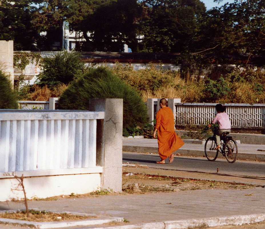 Anh doi thuong thu vi chup o Vung Tau nam 1988-Hinh-2