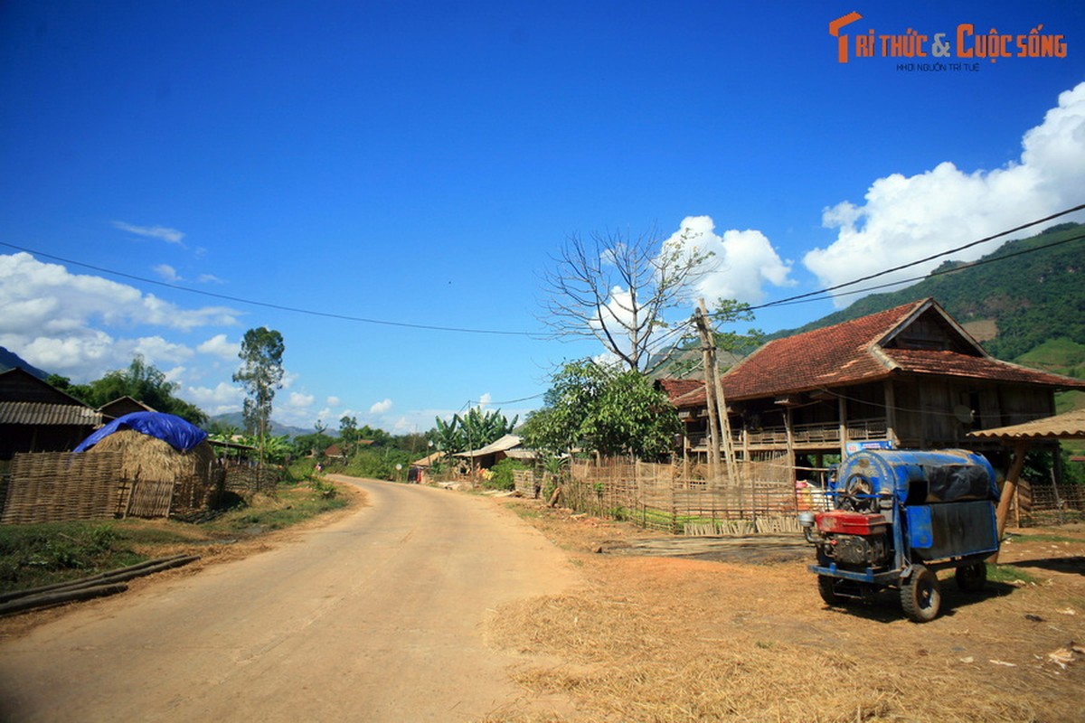 Tuyet dep cung duong hoang so, it nguoi biet chay doc song Ma