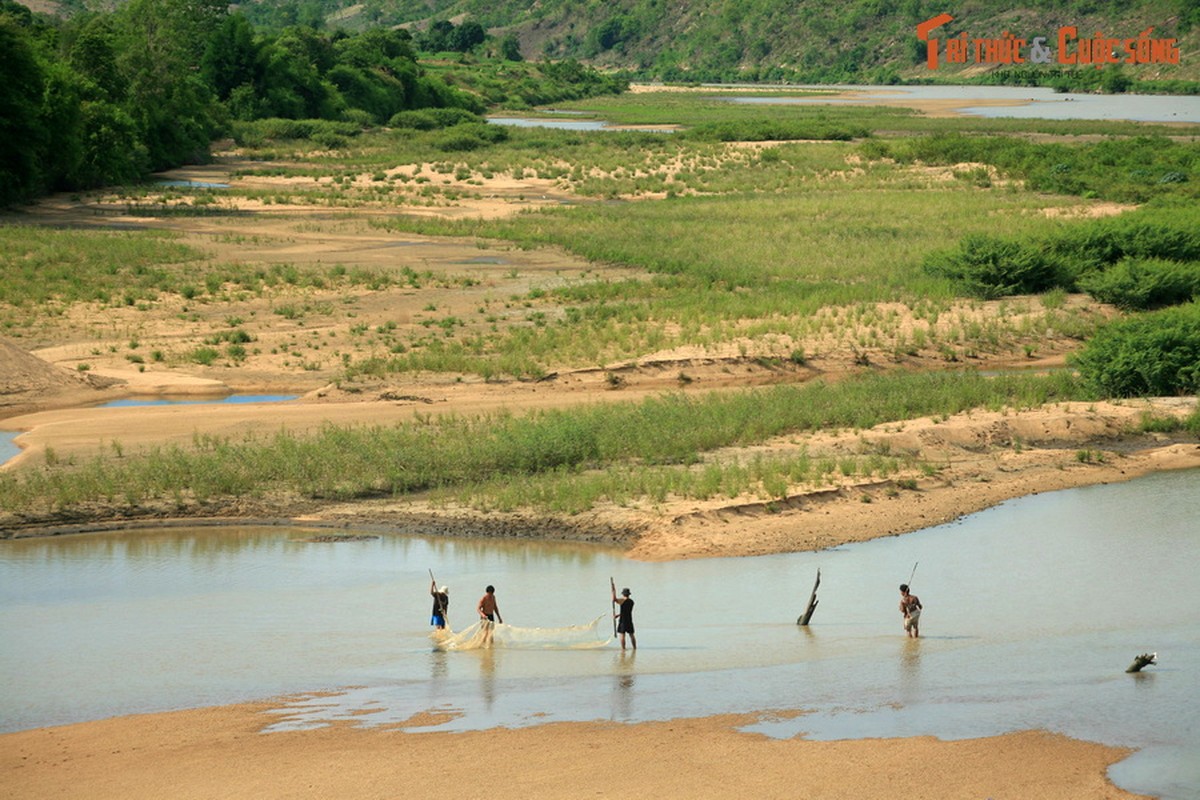 Canh sac “thien duong ha gioi” tren dong song noi tieng Gia Lai-Hinh-12