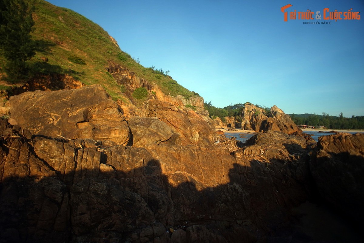 Khoanh khac binh minh ky dieu o Bai Da Nhay Quang Binh-Hinh-9