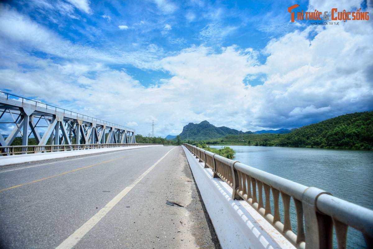 Canh sac me hon tren dong song co lich su bi trang o Quang Binh-Hinh-4