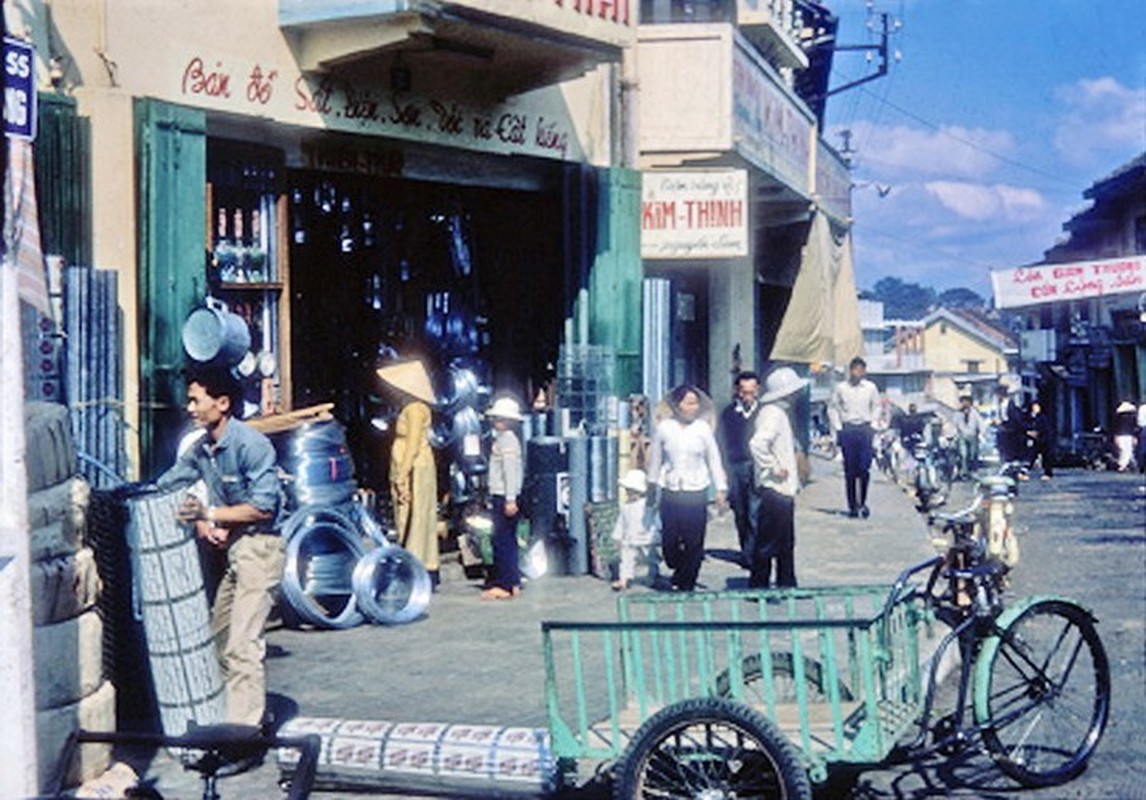 View - 	Phố núi Đà Lạt năm 1965 tuyệt đẹp qua ảnh của người Mỹ 