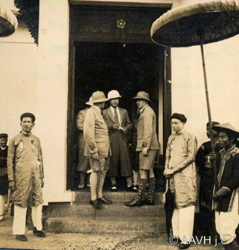 Anh hiem ve vua Bao Dai o pho nui Pleiku nam 1933-Hinh-5