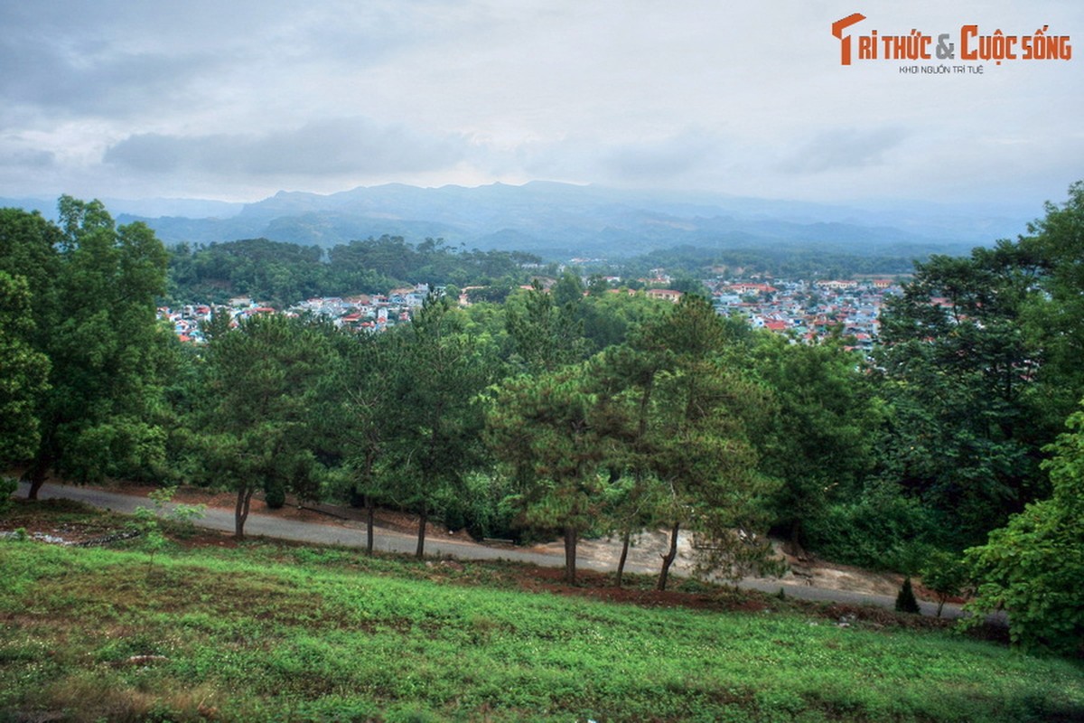 View - 	Ba tượng đài hào hùng nhất định phải ghé thăm ở Điện Biên Phủ