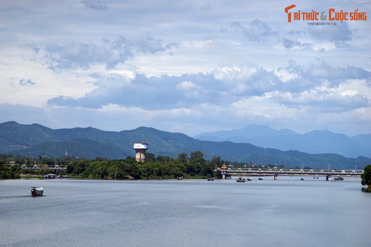 View - 	Phong thủy Kinh thành Huế qua góc nhìn của hoàng tộc Nguyễn
