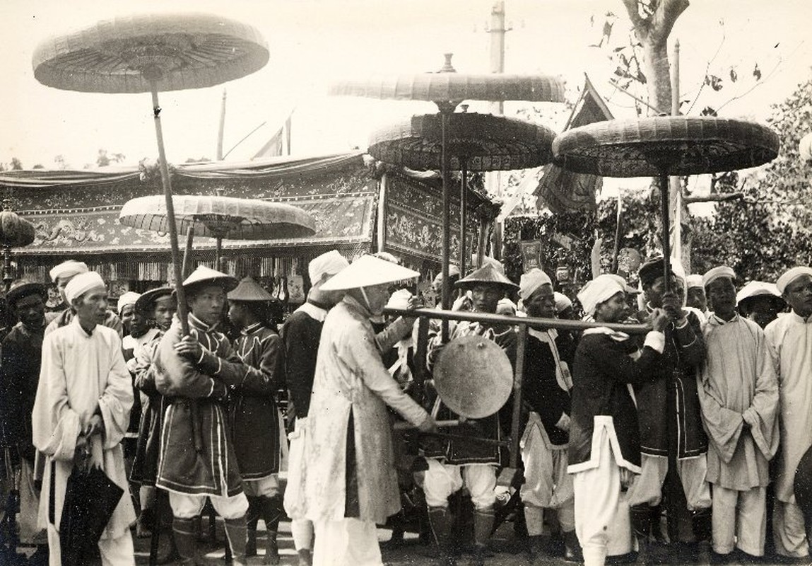 Hinh doc ve dam tang vua Khai Dinh nam 1926-Hinh-3