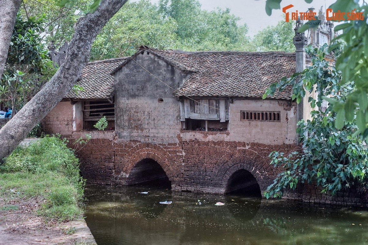 Ba ngoi chua cau co doc dao cua Viet Nam: Ha Noi co mot-Hinh-10