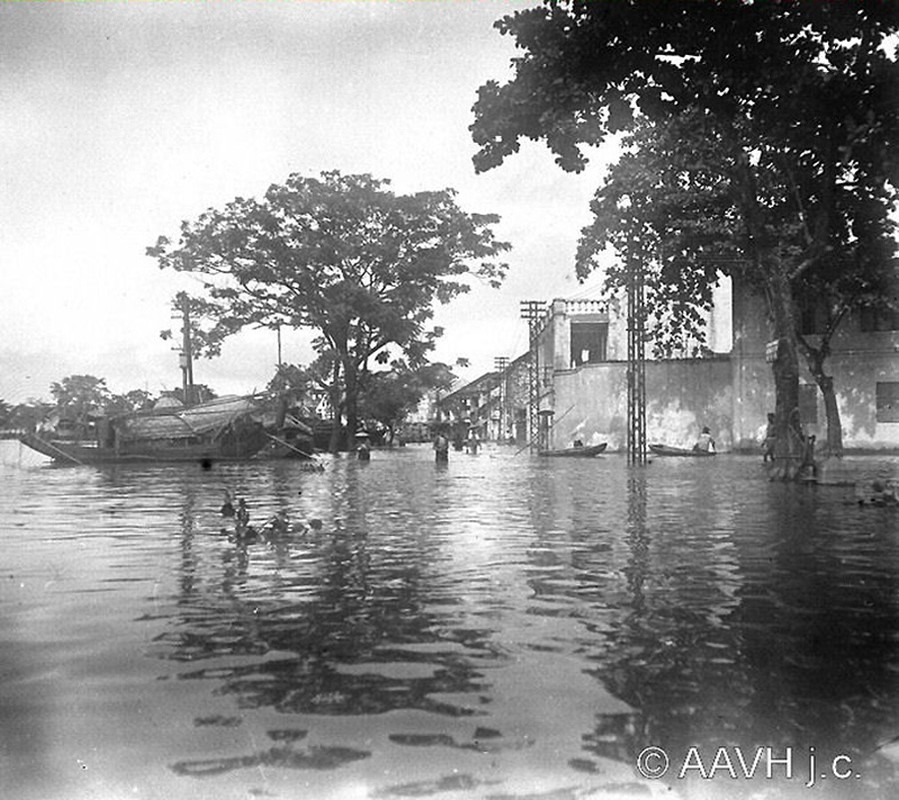 Anh tu lieu hiem ve tran lut lich su o mien Bac nam 1926-Hinh-3