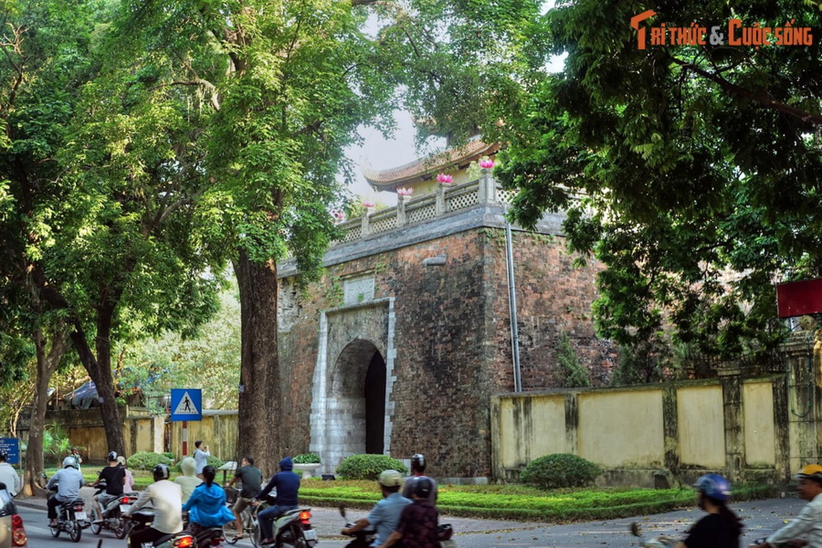 Dau an hao hung ngay 10/10/1954 tai Hoang thanh Thang Long-Hinh-3