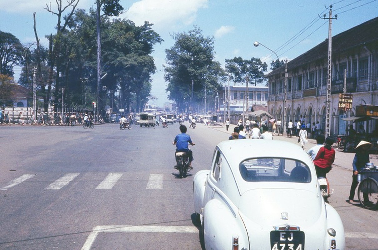 Anh cuc song dong ve Sai Gon 1971-1972 cua pho nhay My