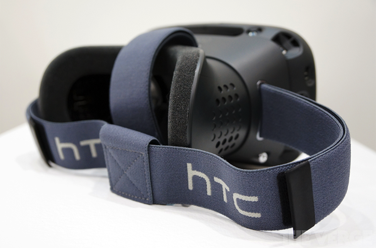 Cạn cảnh bọ ba thàn thánh của HTC tại WMC 2015-Hinh-4