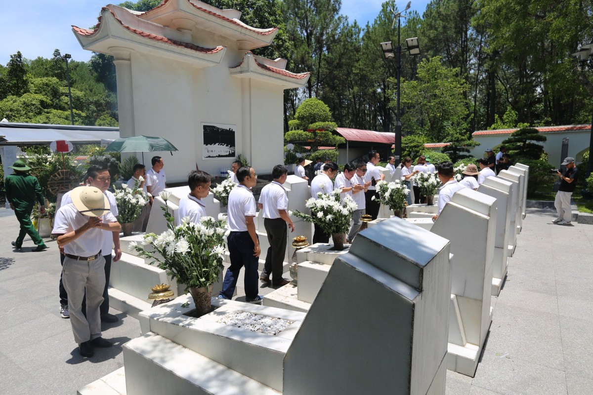 Hang nghin nguoi den dang huong tai Nga ba Dong Loc-Hinh-5