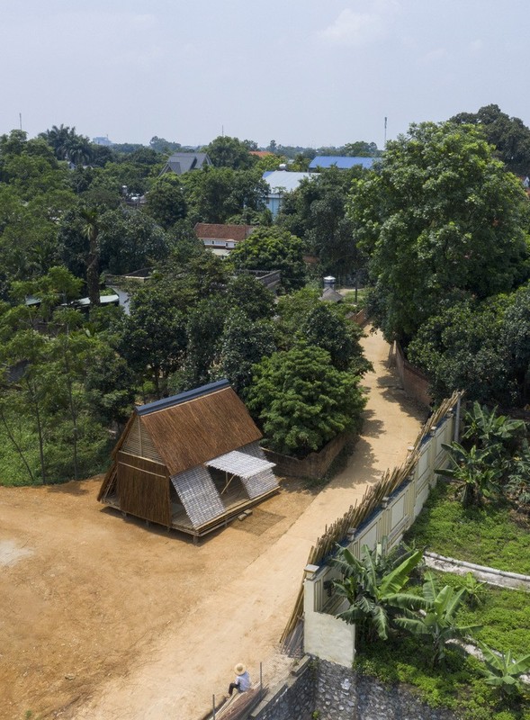 View - 	Nhà tre nổi trên mặt nước, thích ứng với bão lụt