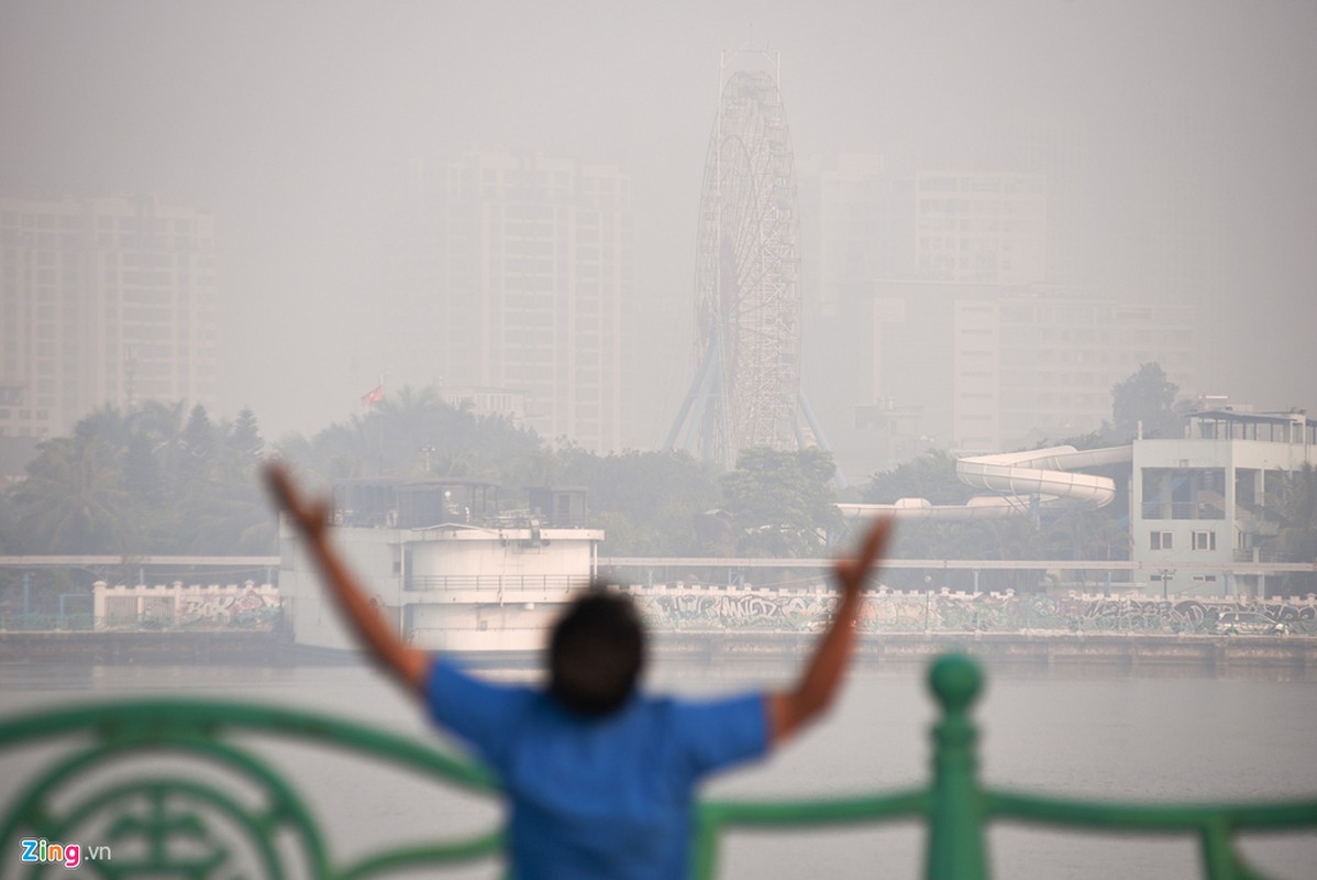 Chi so o nhiem khong khi cao ky luc, troi Ha Noi xuat hien 