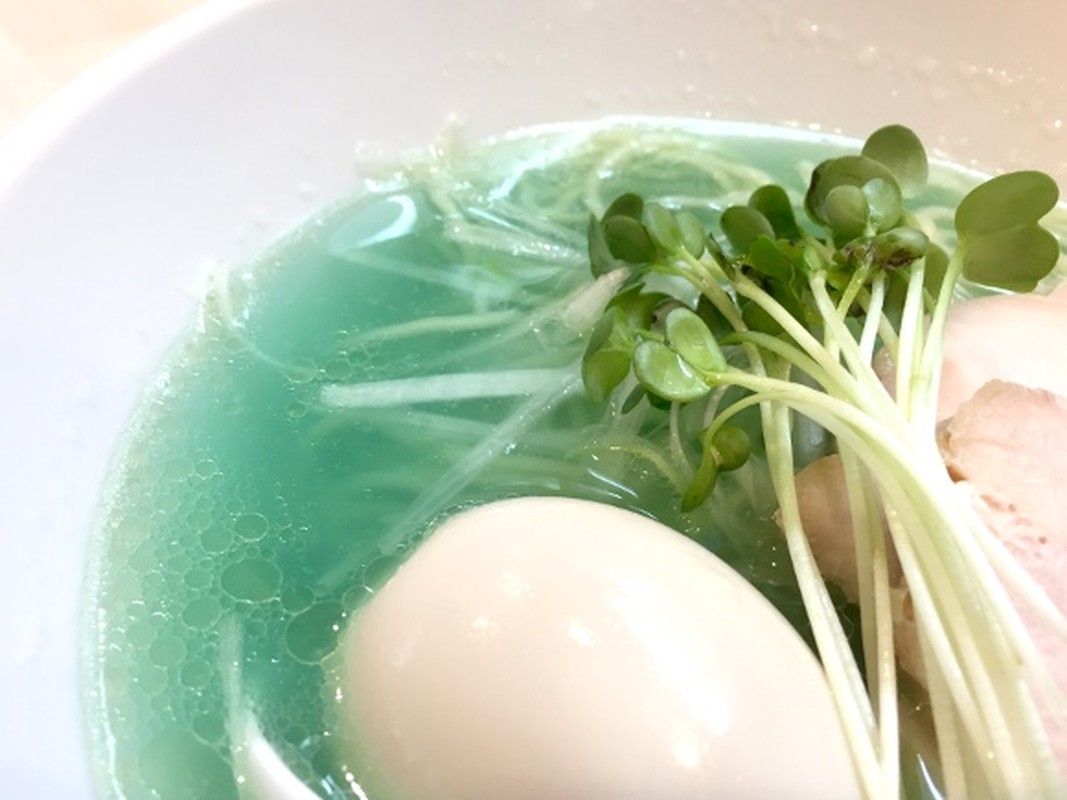 Can canh mon mi ramen nuoc dung xanh ngat hot o Nhat-Hinh-3