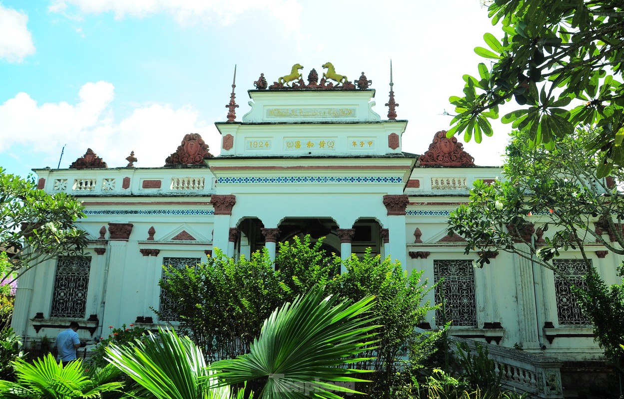 View - 	Chiêm ngưỡng ngôi nhà cổ đẹp nhất tỉnh Trà Vinh