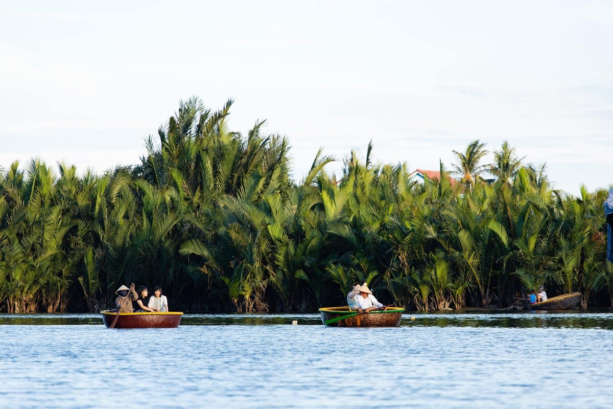 Lang ngam khu 