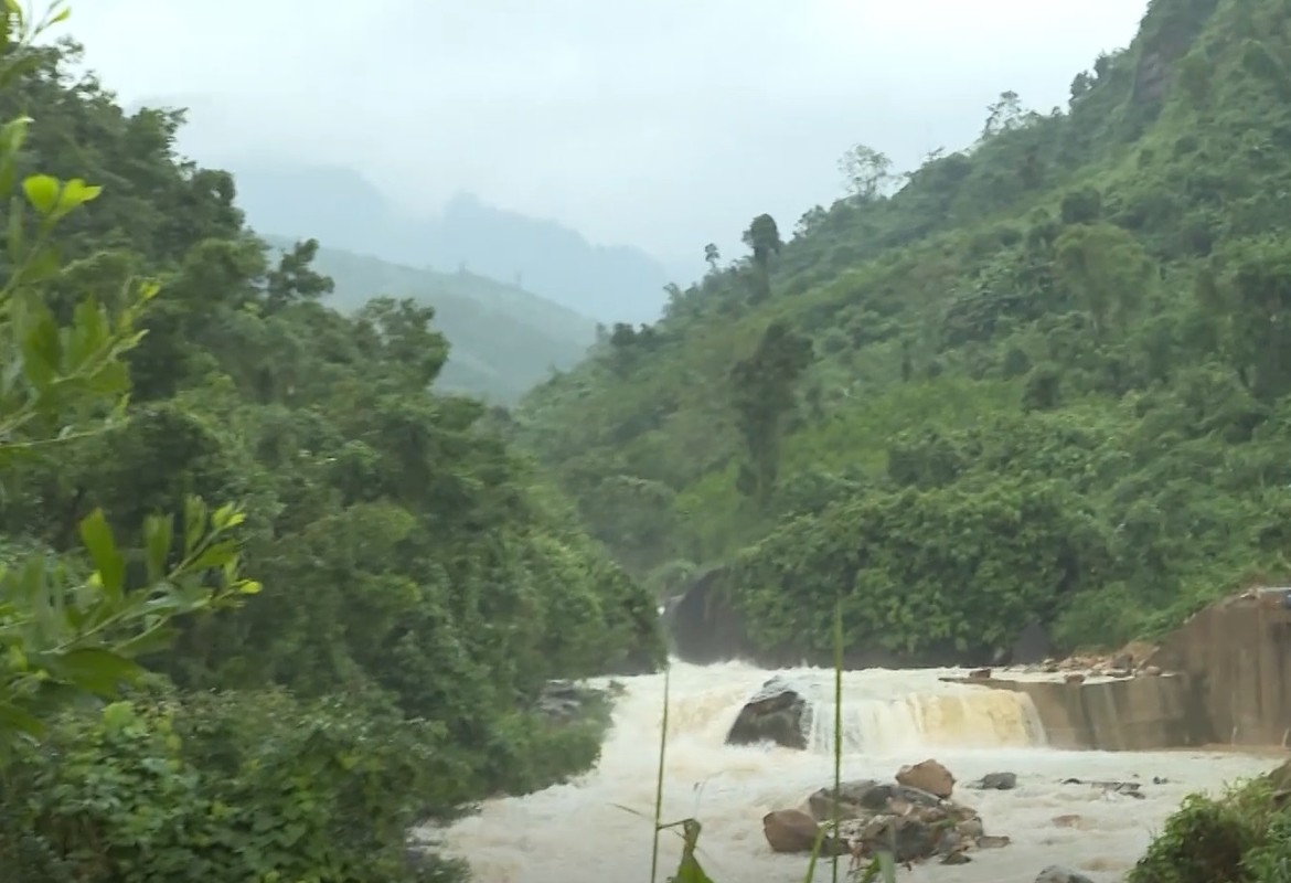 Can canh tim kiem nguoi mat tich vu sat lo thuy dien Ka Tinh-Hinh-6