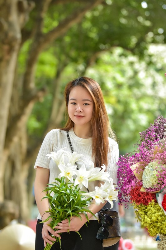 Hoa loa ken tinh khoi mang toi nhung khoanh khac diu dang-Hinh-13