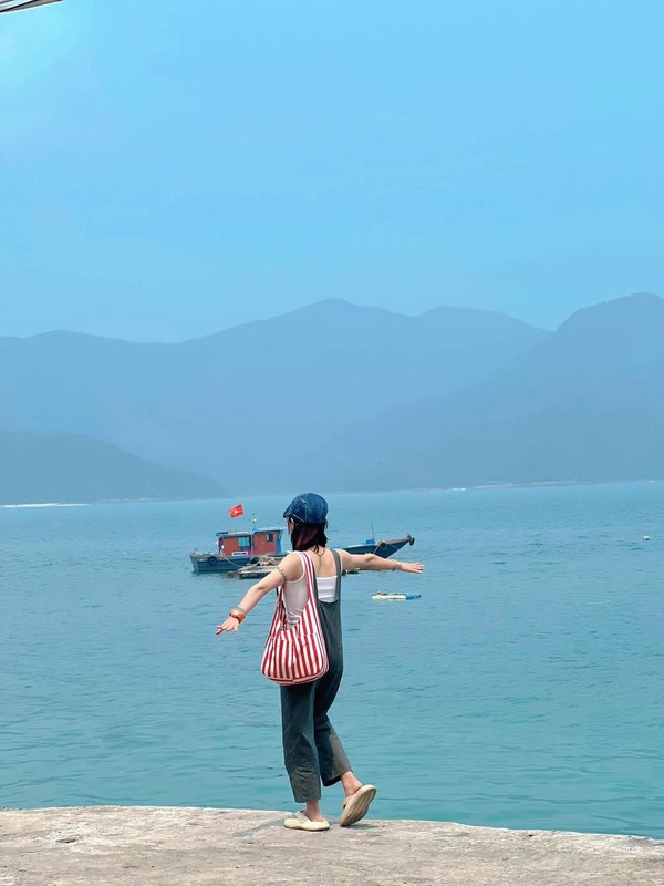 Chiem nguong ve dep bat tan cua dao Quan Lan-Hinh-12