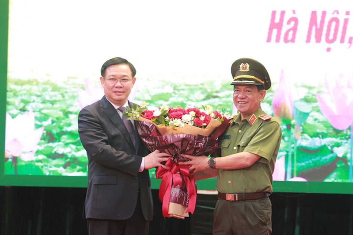 Biet gi ve thieu tuong Nguyen Hai Trung tan Giam doc Cong an Ha Noi-Hinh-2
