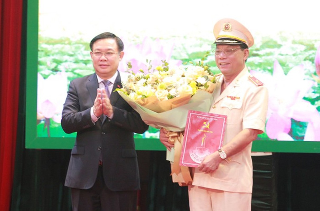 Biet gi ve thieu tuong Nguyen Hai Trung tan Giam doc Cong an Ha Noi-Hinh-3