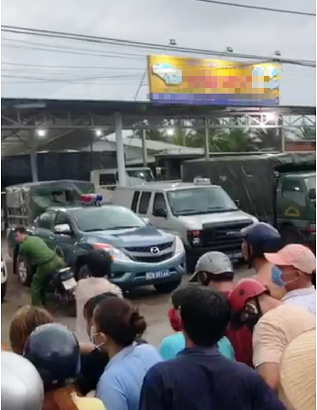 Tin nong ngay 6/8: That tinh, tu ban sung vao dau roi dung dien thoai quay lai-Hinh-2