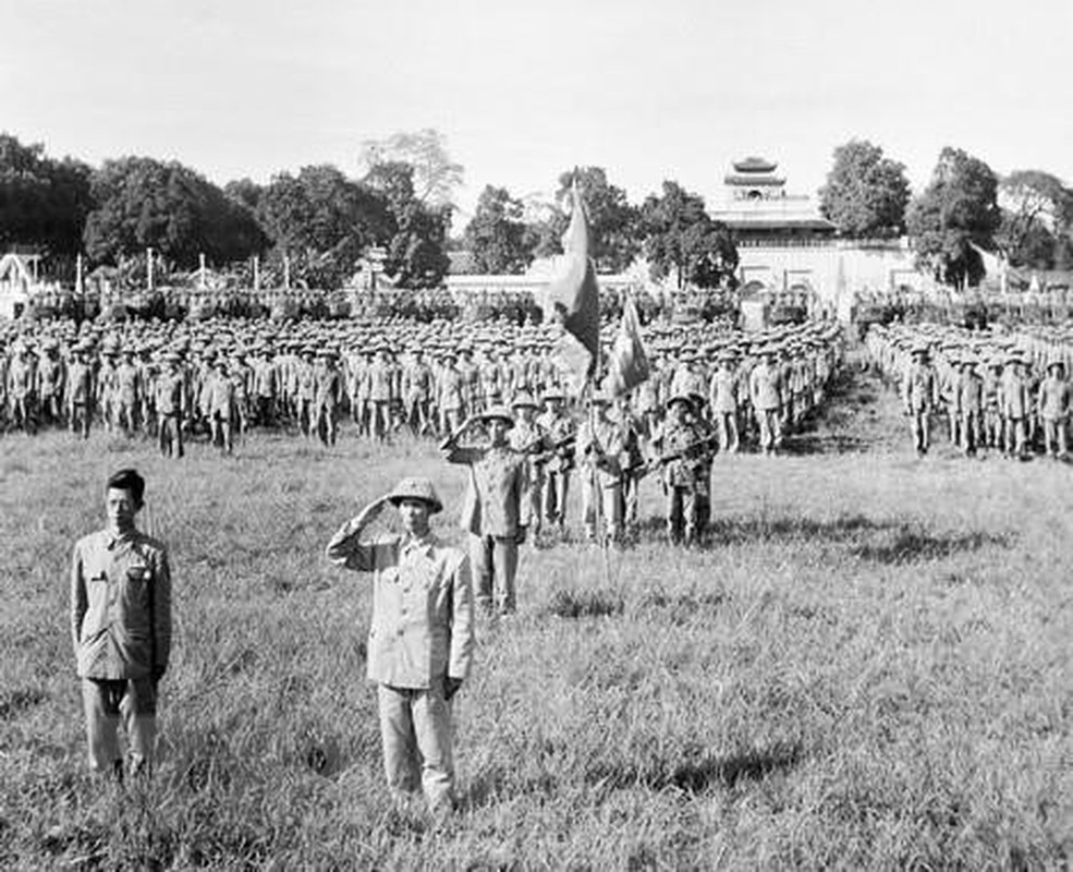 Khoanh khac chien si Dai doan Quan Tien phong tiep quan Thu do-Hinh-10